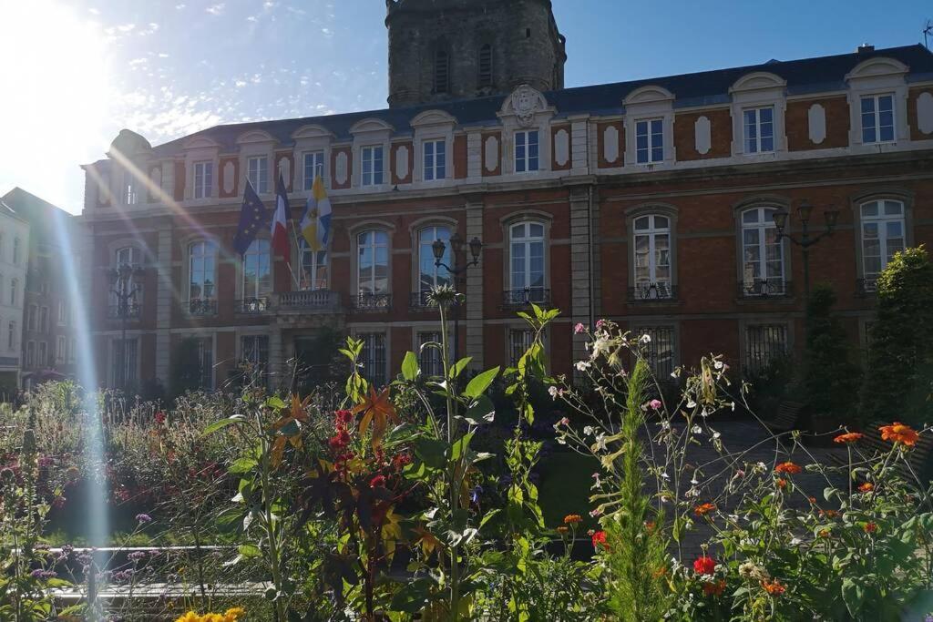 Appartement Au Coeur Des Remparts Boulogne-sur-Mer Esterno foto