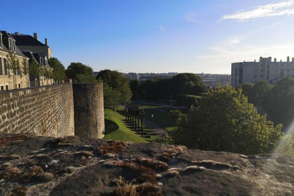 Appartement Au Coeur Des Remparts Boulogne-sur-Mer Esterno foto