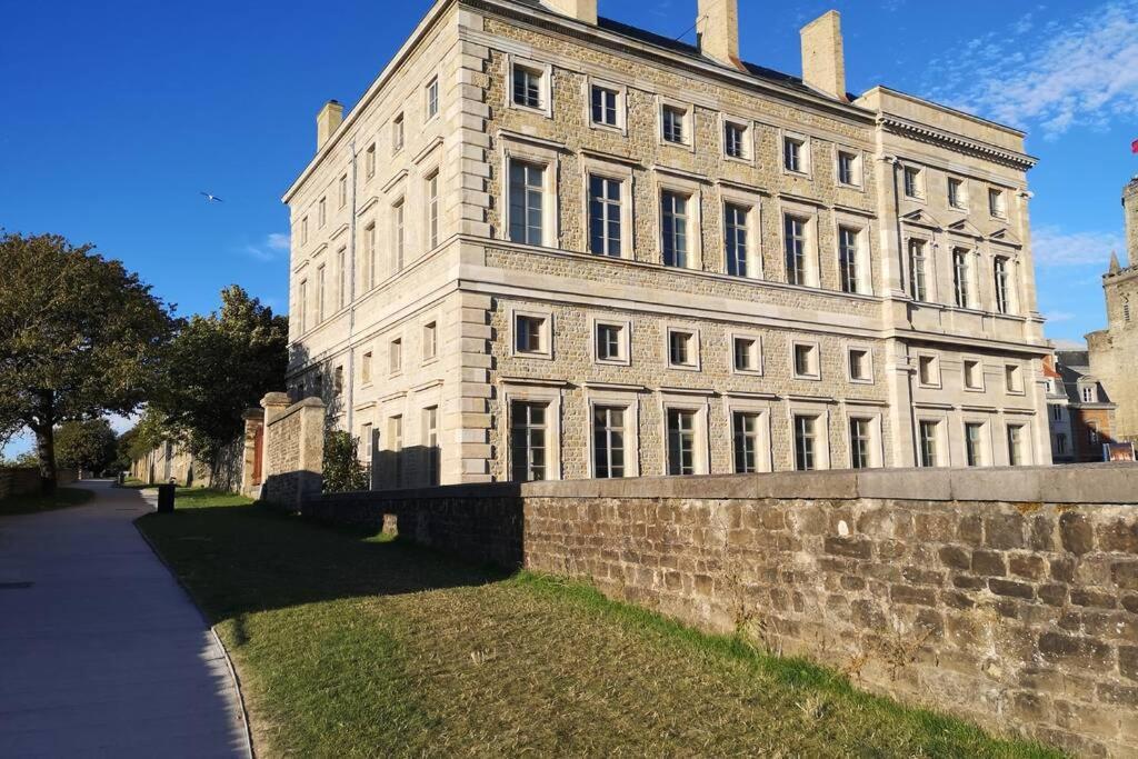Appartement Au Coeur Des Remparts Boulogne-sur-Mer Esterno foto